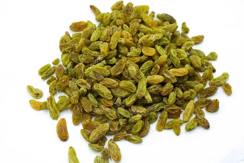 تصویر 4 از کشمش سبز ملایر انتخاب برتر بازار خشکبار